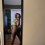 famous_naysia OnlyFans Leaked Photos and Videos 

 profile picture