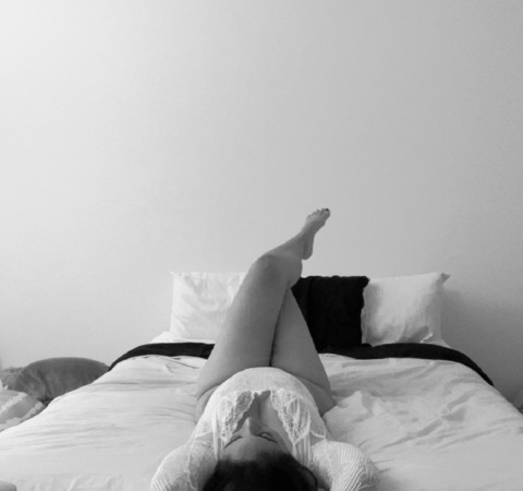 Header of izzyweezz27