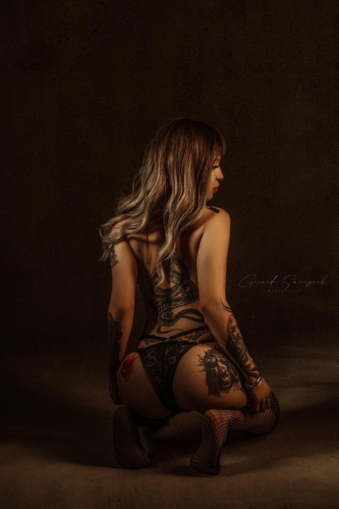 Header of maddisuicid.com