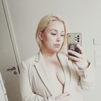 sweet.julia (Julia) OnlyFans content 

 profile picture