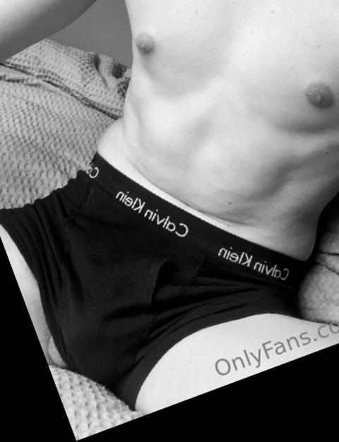 Header of thedirtykiwi
