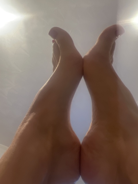 Header of thesesexynsweetfeet